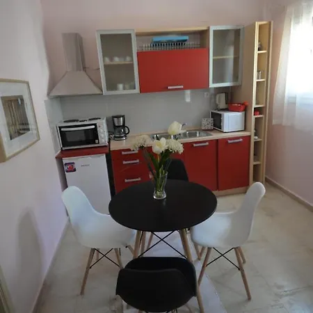 Flora Maisonette 2 Gaios
