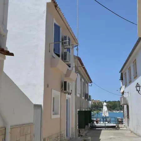 Flora Maisonette 2 Apartament Gaios