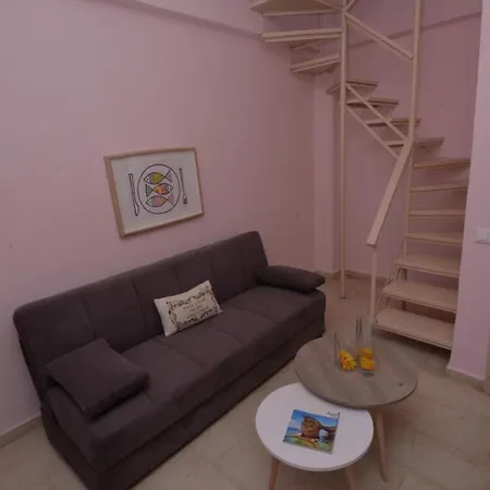 Apartament Flora Maisonette 2 *